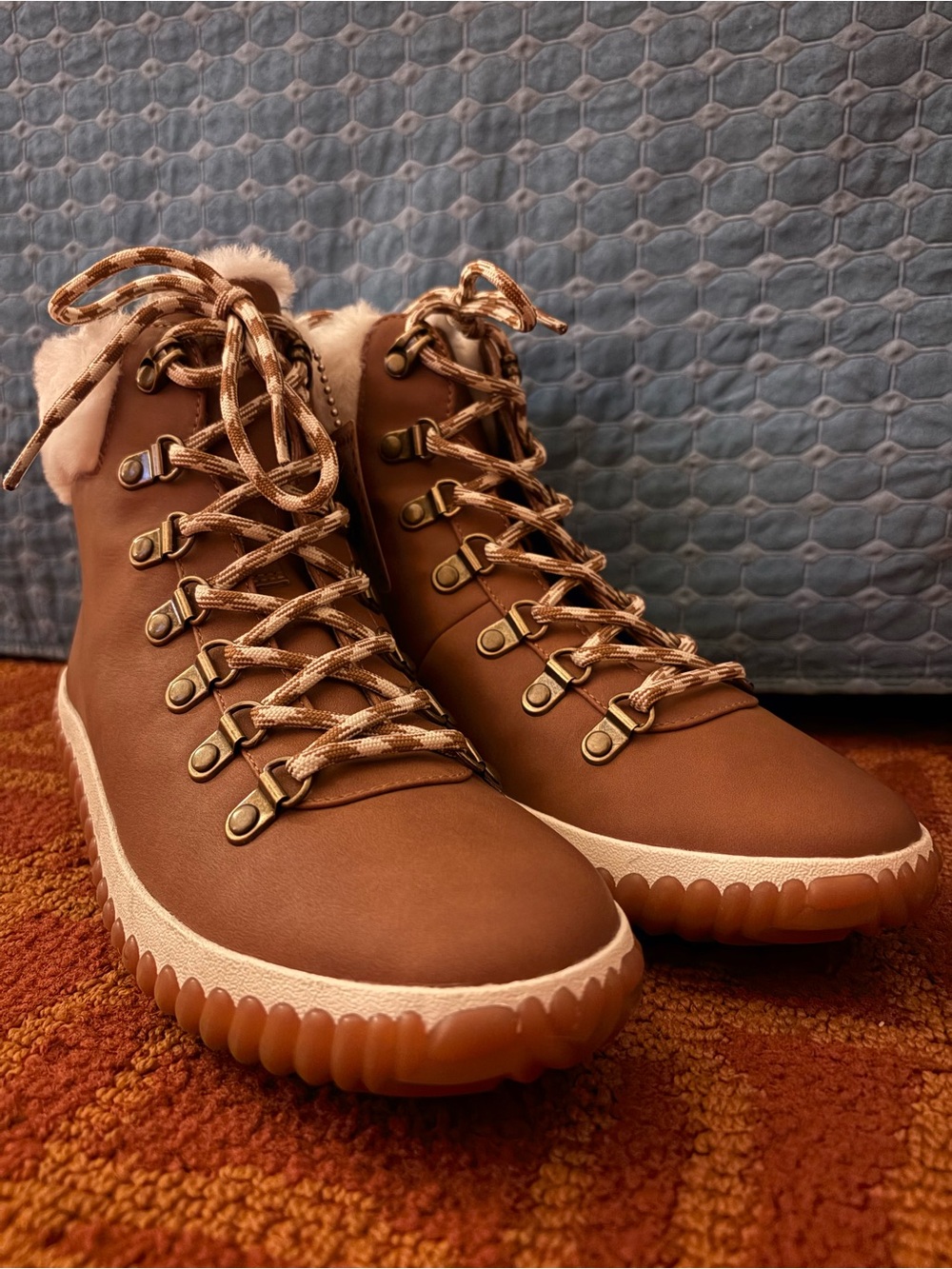 Skechers Women's Brown Faux-Fur Lined Lace-Up Winter Boots